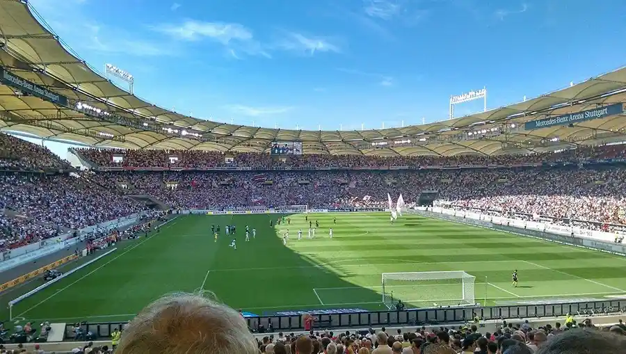 SVĐ Mercedes-Benz-Arena, thành phố Stuttgart