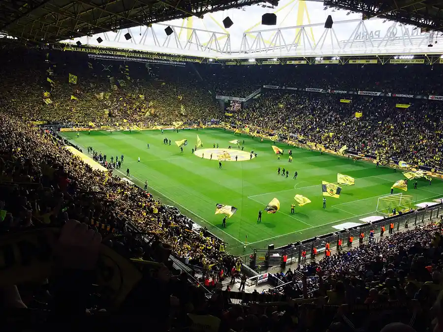 SVĐ Signal Iduna Park, thành phố Dortmund